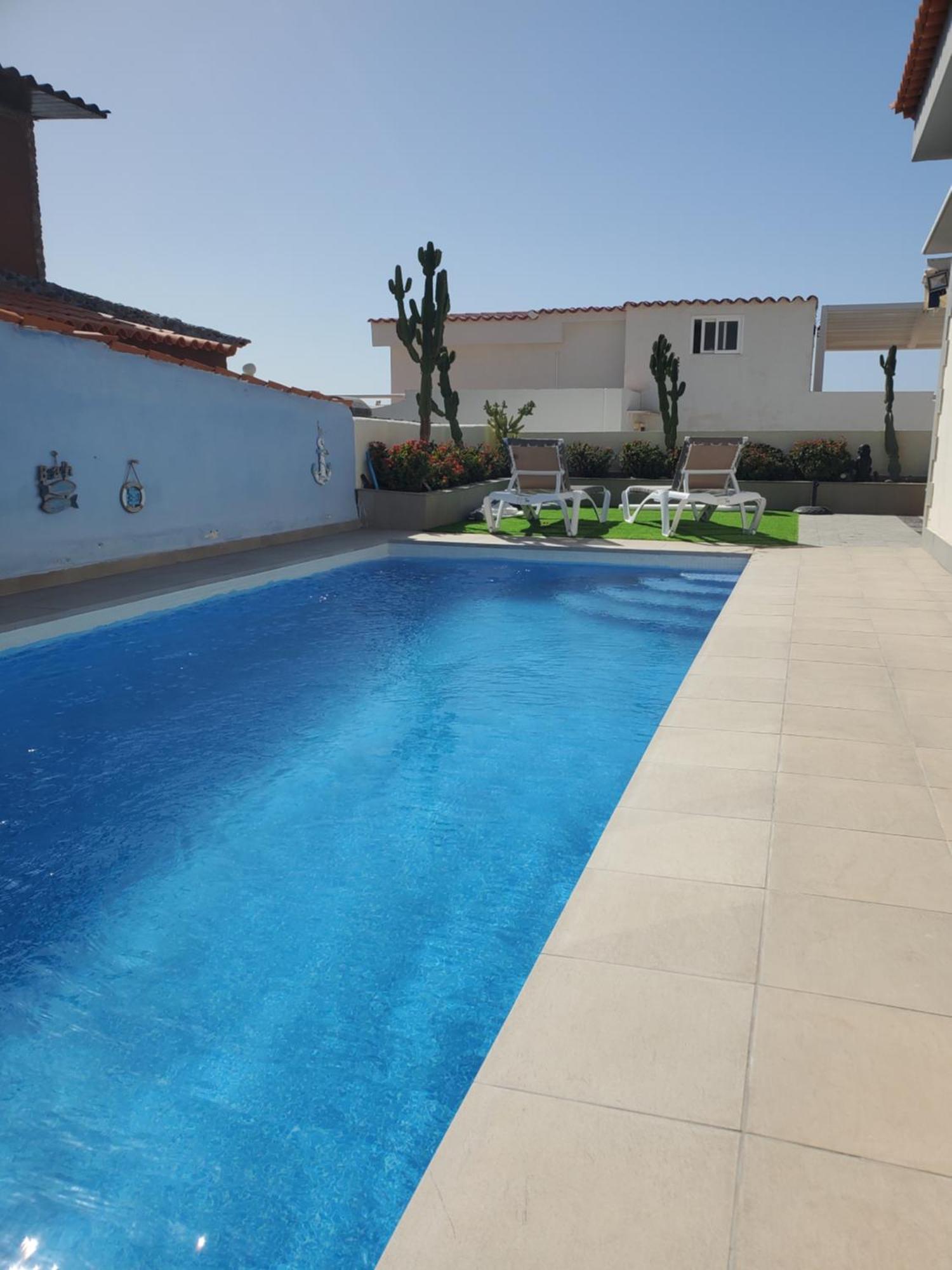 Sunrise With Heated Pool. Holiday home